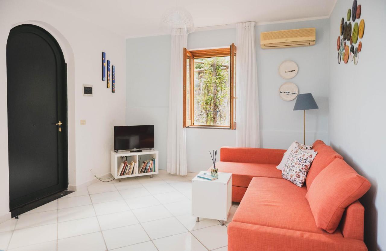 Casa With Terrace & Garden Holiday home